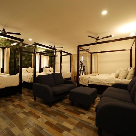 Brown Town Resort & Spa Hyderabad Exterior foto